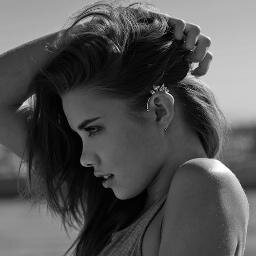 17. Hija de Stephen y Amatis, aunque me crió Imogen Herondale. «Even the bravest people in the world are scared.» Somnifobia.