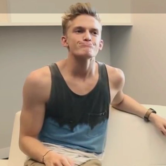 Cody followed 11/17/13
Alli followed 11/20/13
Fucking fuck how did that happen.