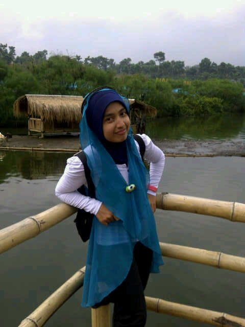 yusty_thia's profile picture. always be people who accept what is