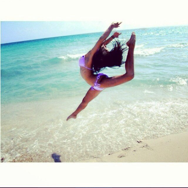 Follow me on instagram @teens_summer_dream 
Personal twitter & instagram 
@maryoff98