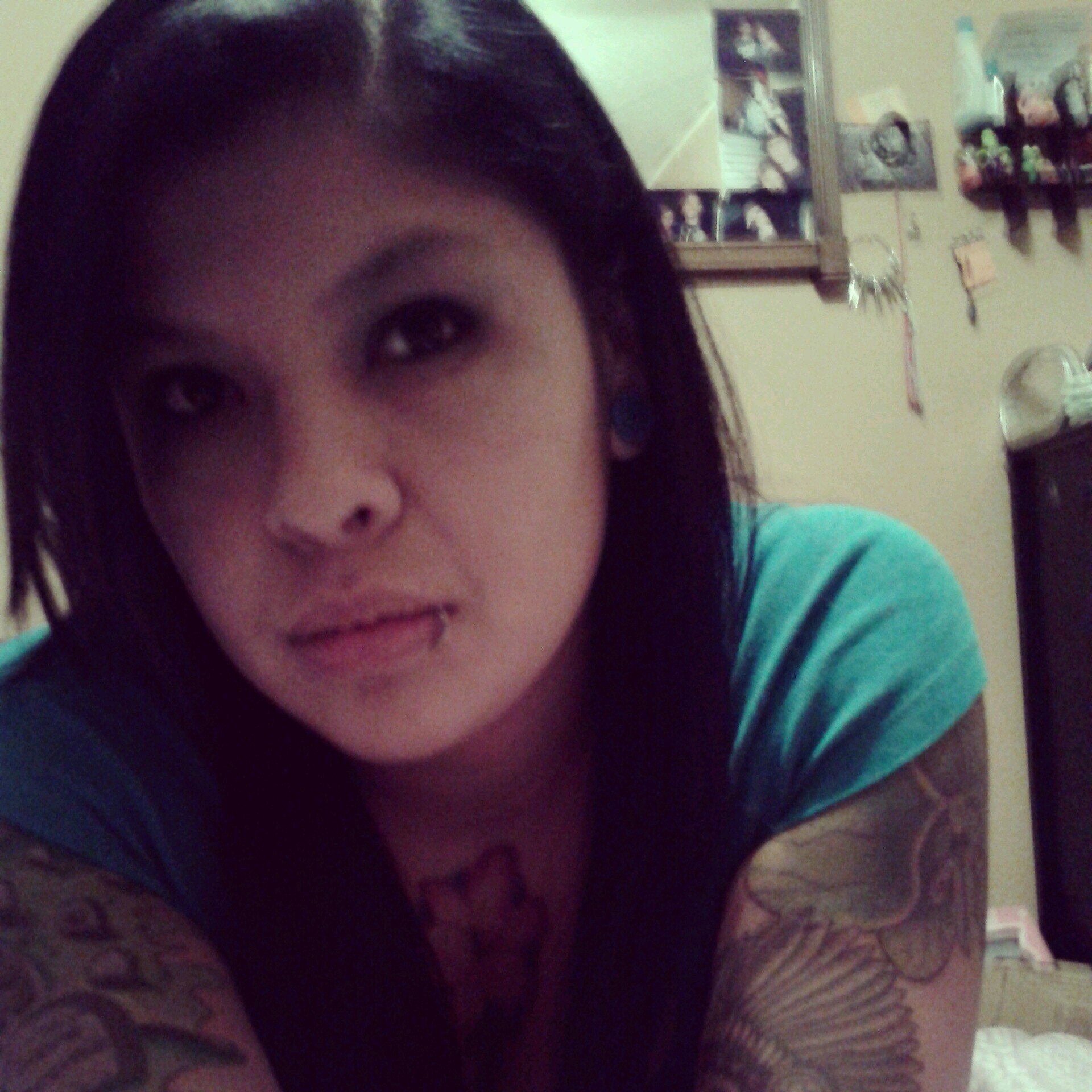 21| Pharmacy Tech| Taken| Tattoos| Piercings| Stretched Ears| Modified| Music|
Instagram: @katievee27
Facebook: http://t.co/Yaj431MW4D