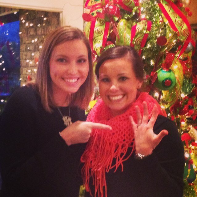 LeahkLewis9's profile picture. 