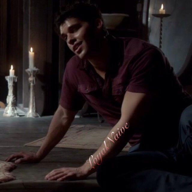 LoyalNaive's profile picture. There's gotta be somebody, somewhere that you can trust? To stick to you, through thick and thin, to the bitter end. {Vampire/AU/MC/TO/RP/H-On/Gay} #Nightwalker