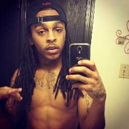 Im Anti-Social Nigga dont fuck wit nun of you Clowns# Its time for me to settle down  #Onbloods #Single