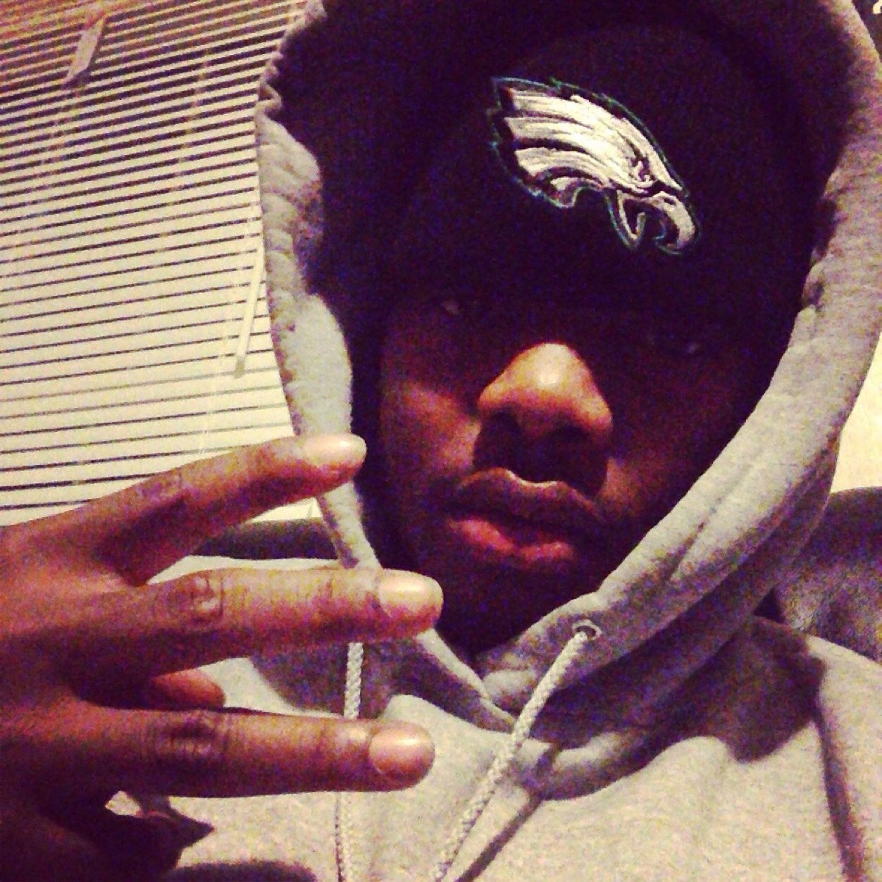 grind hard shine hard no love for the fake #realnigga #freetunch #FreeMyNiggaRudeBoy #gmb 3's