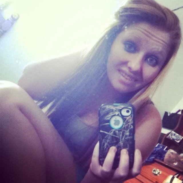 EllisMykinzie's profile picture. Basketball,Softball⚾,Soccer⚽ I Got To Northwest High School Snapchat Me @mykinzie Follow Me On Instgram Add Me On FaceBook Follow Me (: