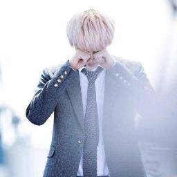 Org ganteng EXOstan . Hyung gue BaekYeol , HunHan , TaoRis , SuLay , KaiDo . Ngepens ama YoonYul (Yoona-Yuri) , Tiffany , Hyoyeon - bini gue . Thalanghae (?)