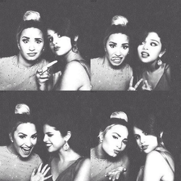 Free Follow so PLEASE just follow me on my really account: @PLL_TVD_TO 
Thank you so much ♡