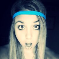HEY its mary 3 , follow me ill follow back 3 book, skittles, movie & music lover ! IN LOVE WITH @AvrilLavigne & @ivegotgloria !!!
