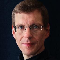 Christian, father of 3, software engineer, photographer, all-knowing trash heap, on my way.