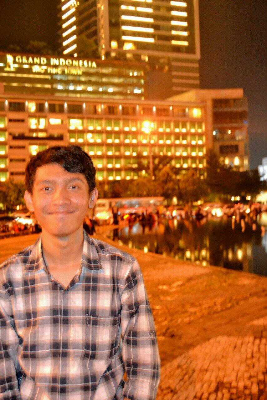 aziizdhis's profile picture. aku terperangkap dalam dunia baru ku yg di huni dan di sekap dalam dekapan bidadari yg turun di malam hari. | DGM 09