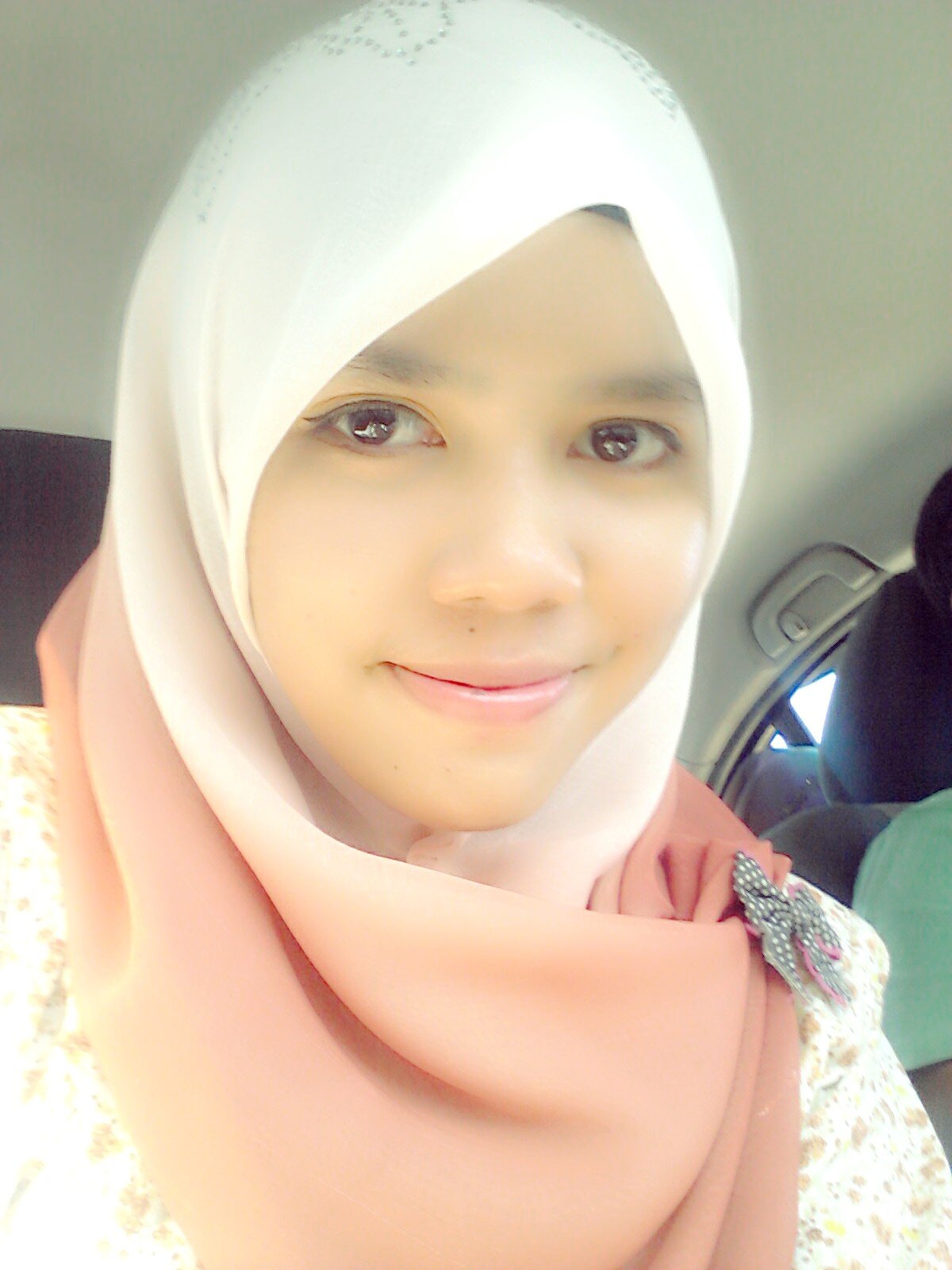 xperlu susah pyh jaga hati org len..sbb dia x jaga hati kita pn..sekian.. ^__^