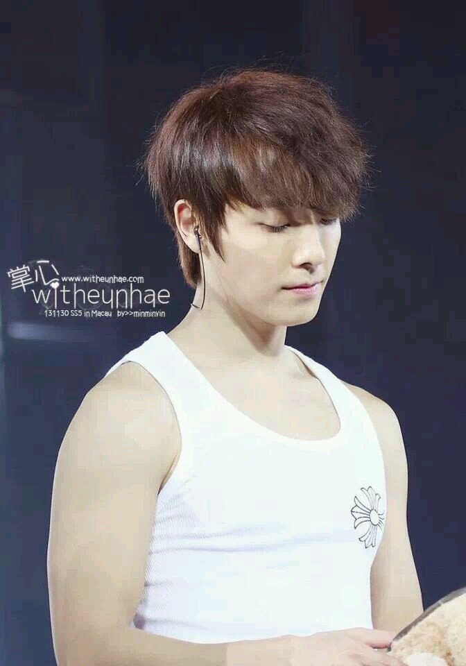 ฟอลกลับแอคนี้นะคะ @lovesj13_elfg -/\-
