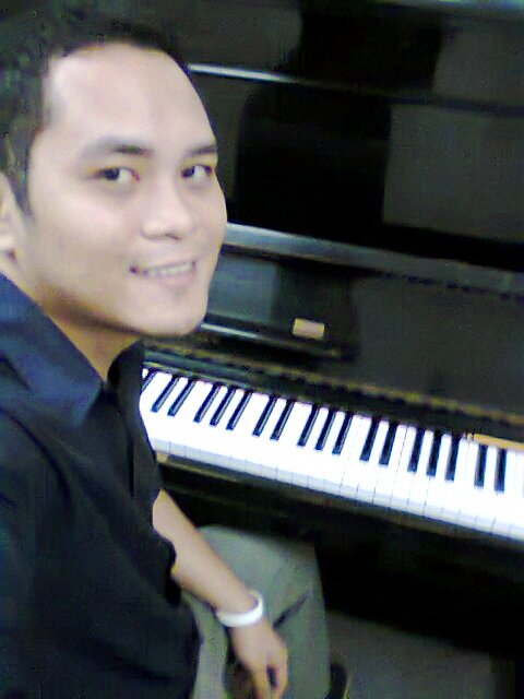 Pianist and Music Instructor