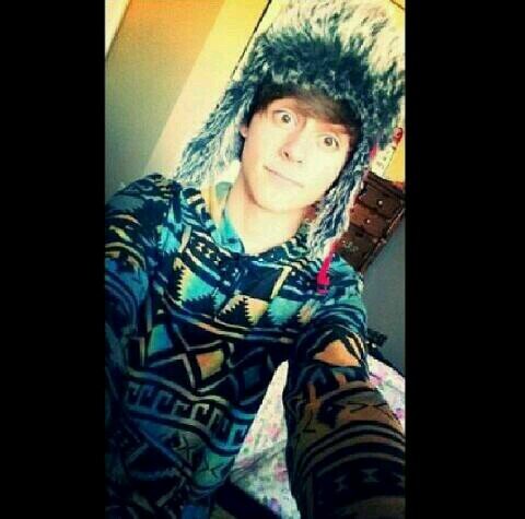 rileyjhart77's profile picture. Riley Hart(: 17 years old. Single. If you follow me, I'll follow you. Instagram: Rileyjhart77 Kik: Rileyjhart77