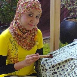 eBatikIndonesia's profile picture. Toko Batik Indonesia menyediakan grosiran Batik Trusmi,Batik Cirebon,kain Batik cirebon Tulis dan oleh2 khas Trusmi Cirebon Indonesia