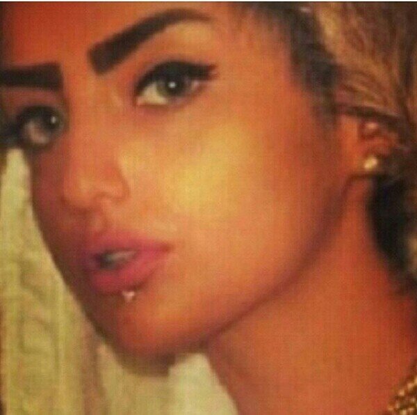 ‏احب ساره_واعشق ساره_واموت في ساره_مجنونة ساره _واهوا ساره_ واتنفس ساره_وحياتي ساره_احبك