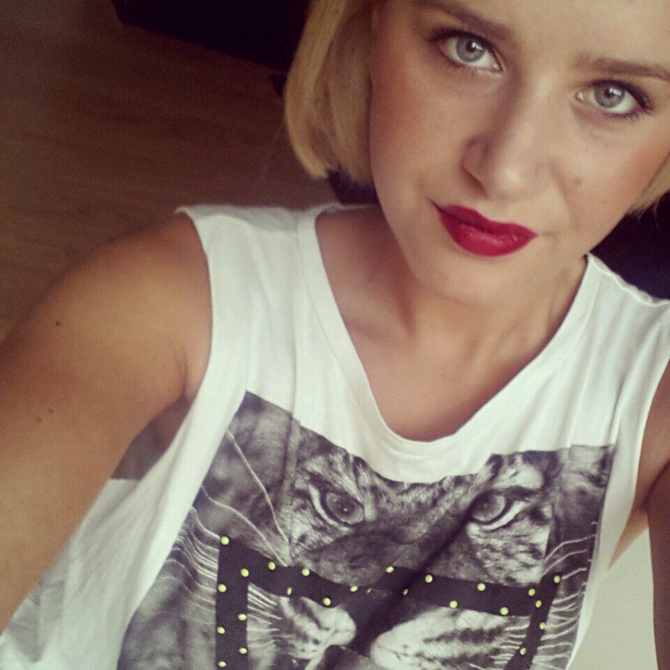 A wise girl kisses but doesn't love. Listens, but doesn't believe. And leaves before she is left.