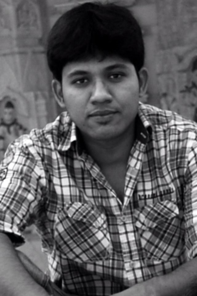 Analogue at birth, digital by design ;) I’m just a boy, standing in front of the world, asking you to follow me.