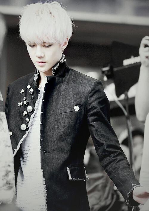 Tanggung resikonye kalo suka sama gue [@pinkjoo_'30♥] [@aleynayilmaazz's daddy] 1994©