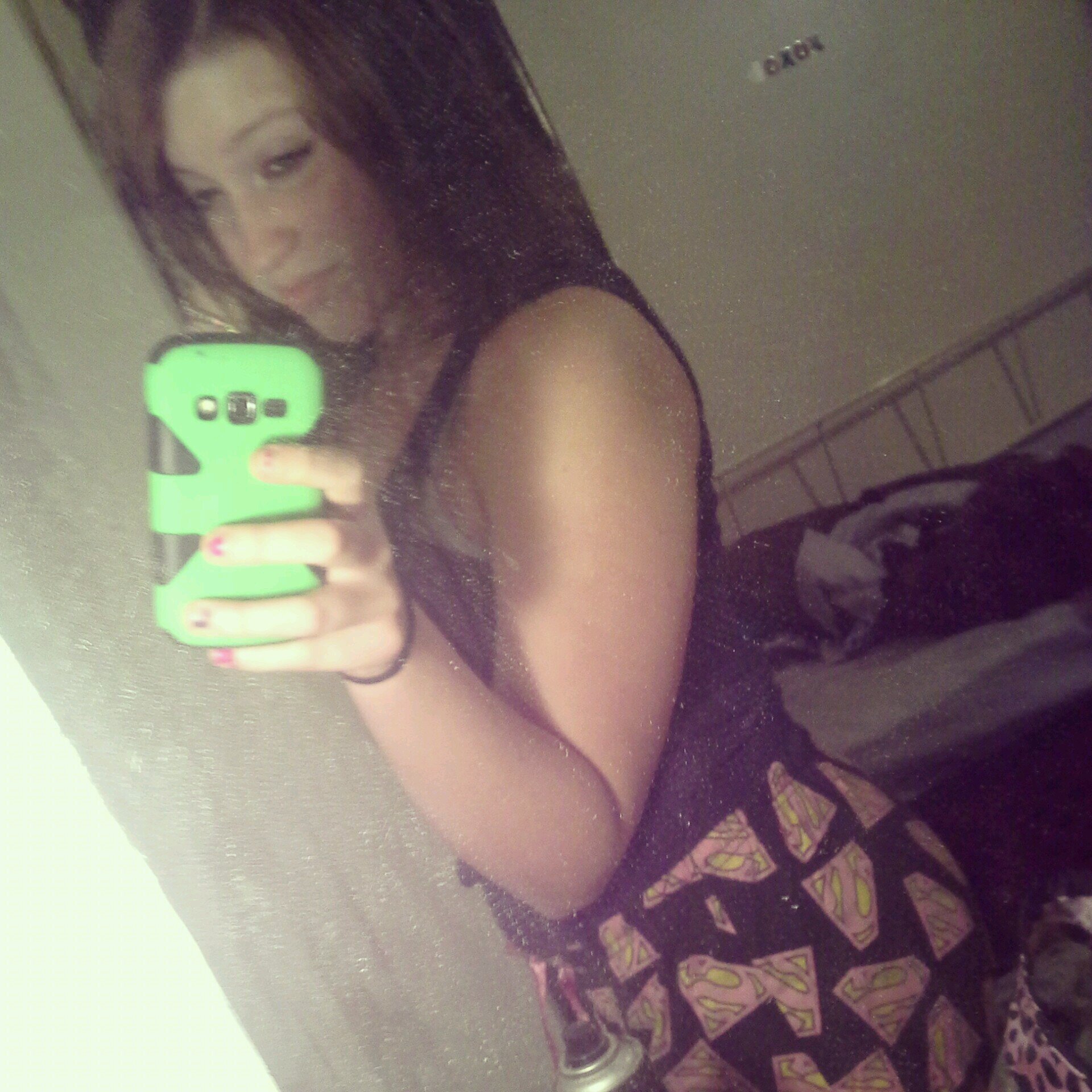 Sophomore in Liberty Highschool.  IG,Ask,Kik; Niggawolfyyx_x  ....... I FollowBack