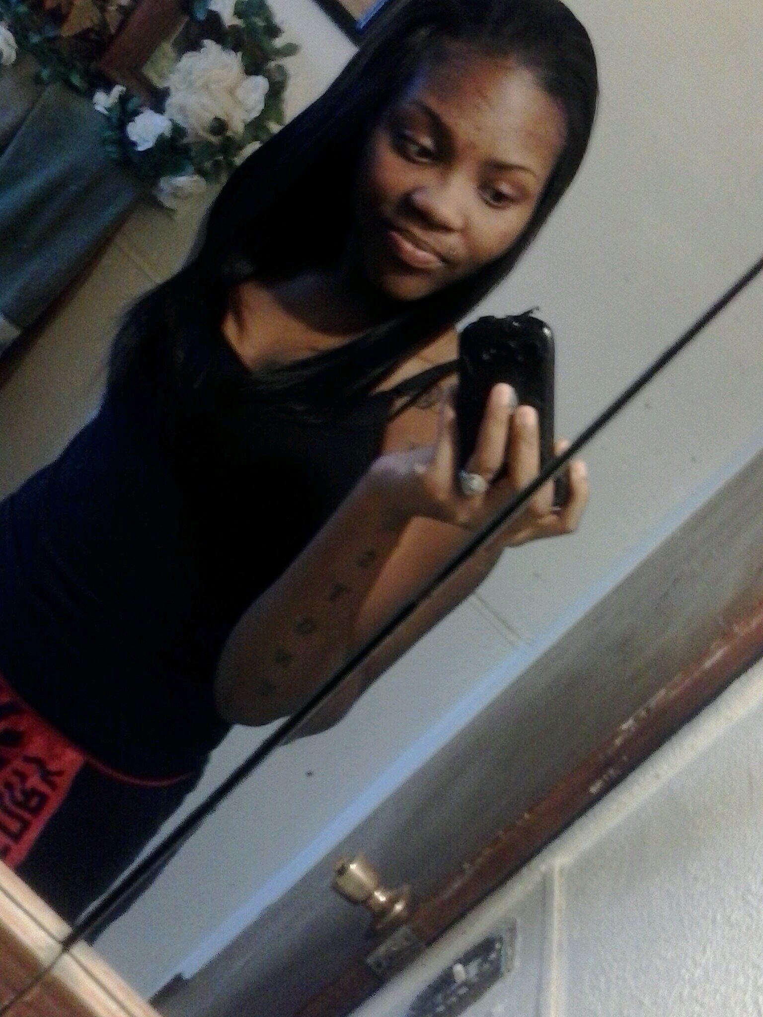 Turn That BLUE BUTTON GREEN &nd FOLLOW ME :)