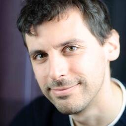 ErwanRouxel's profile picture. Directeur artistique indépendant. J'accompagne des professionnels en #GraphicDesign #DigitalMarketing #CM #Branding