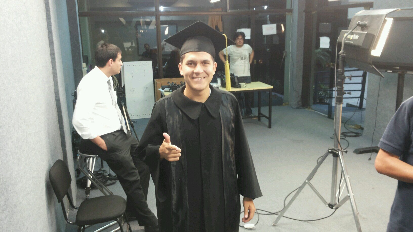Jugador del Club Atlantida F.C y de la Universidad Americana / Etapa de preparacion de tesis de Ing. Informatica en la UA / 0limpista enfermo !!