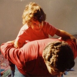 mandelamorta's profile picture. Bikes hikes kites cats plants trees music dogs and my soul mate DAM