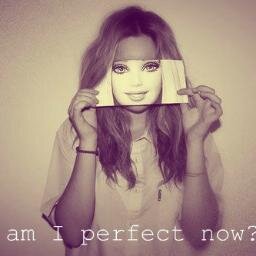 Tweet mijn gevoel en mijn gedachtes - Meestal avond tweets - RT de tweets die herkenbaar zijn het is gratis - follow is followback ❤️