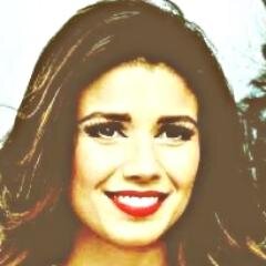 Aqui, você sabe tudo o que está acontecendo com a cantora PAULA FERNANDES, deixa seus recados e confere as últimas!