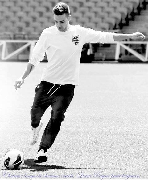 _xliam's profile picture. follow @wxrldofchachi because she gives u 5 free follows babe