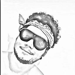 Estudante de Geografia,cabeludo,bom gosto mUsical e sem sorte stss