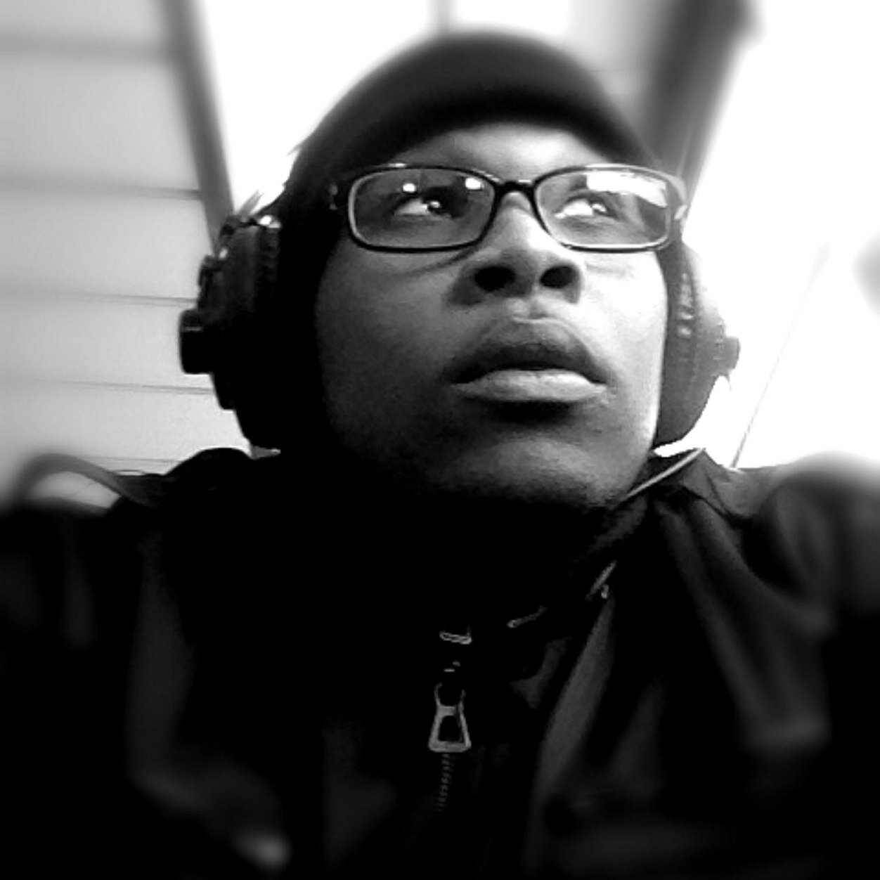 Singer/song writer..,, student at apex tec.. http://t.co/PHKjuiI86V ....