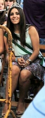 Estudiante de 2 de bachillerato futura trabajadora social. Un día sin sonreír es un día perdido :)