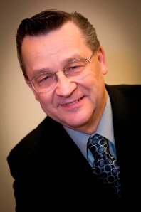 Former 630 CHED News Director/Anchor. Award-winning TV editorialist. 50 years on air. Great stories for speaking gigs and comedy shows. 3 fun books on Amazon.