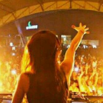 laurenciaDEMME's profile picture. •I'm a DJ with electro,techhouse n progressive music 
Path: laurencia demme
IG: MissDemme
ttp://t.co/gLsD05mIaH