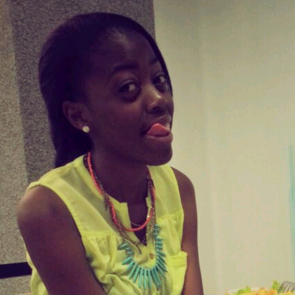 I Love my Liife!singer, sOng writer of Gospel music!!Estudante!!Divertida!!ALeGre!!Daughter of God!!