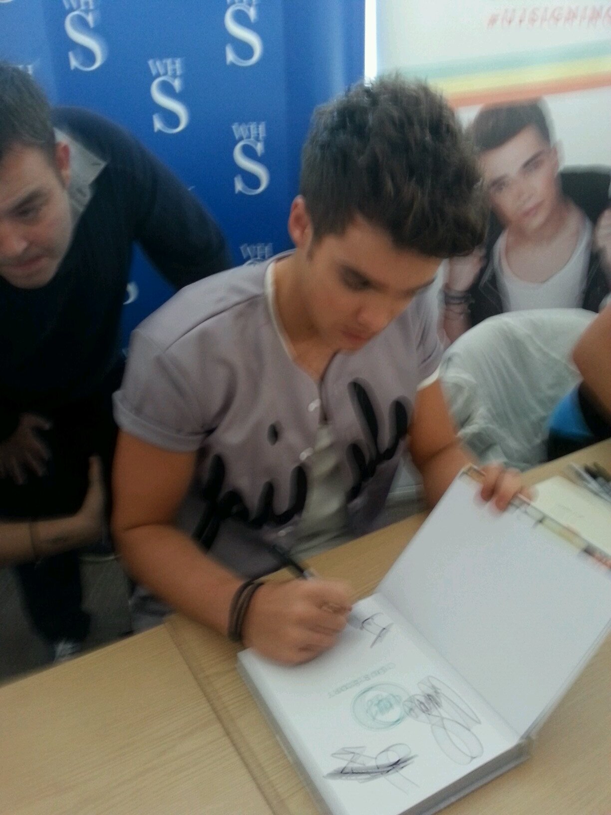 rememberwhen_x's profile picture. remember when Josh thought about you and followed you?  I do aw