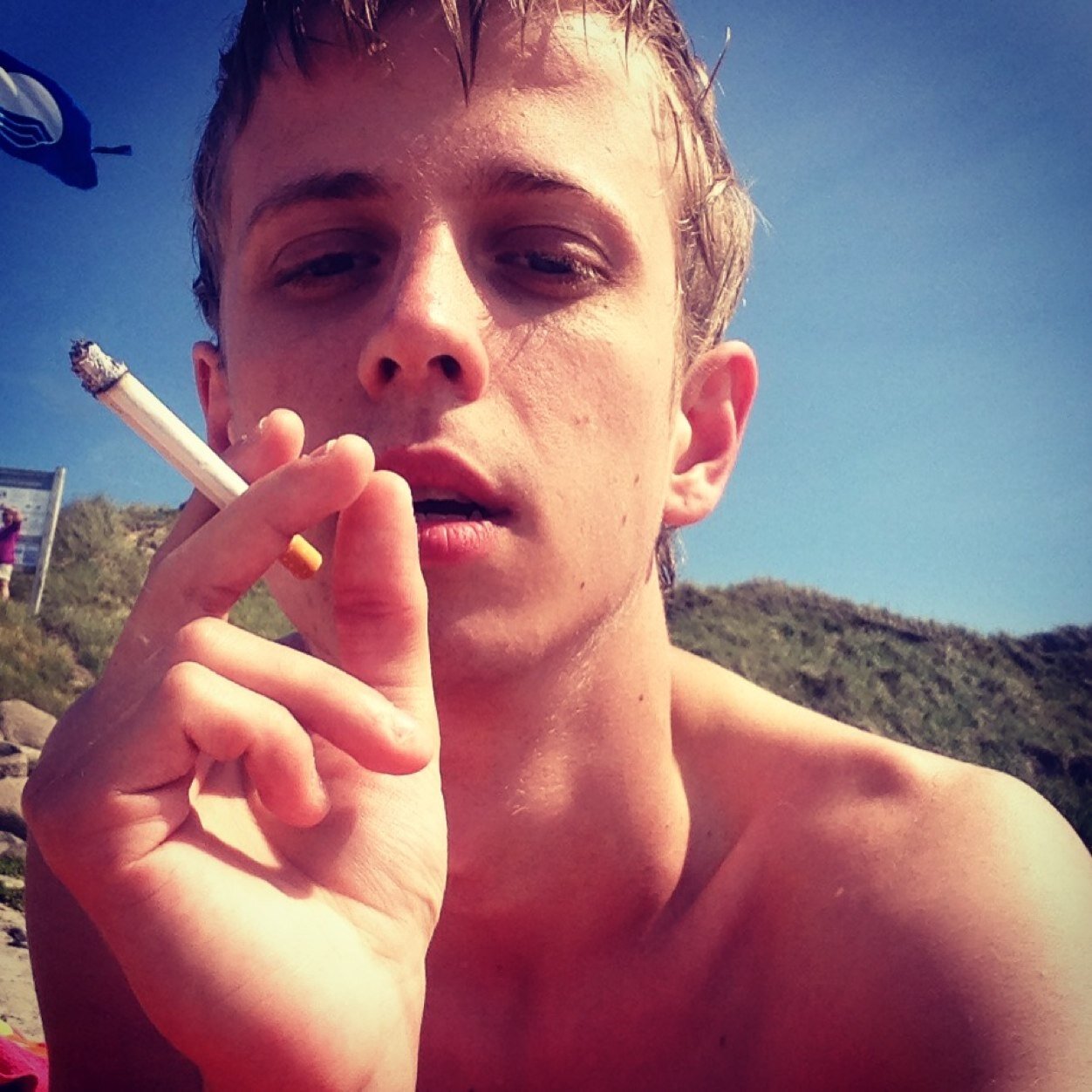 Christopher Sigtenbjerggaard - 33 år- tørring Instagram: https://t.co/tq3aLtQoMM Twitch: https://t.co/nKiKZStfp2