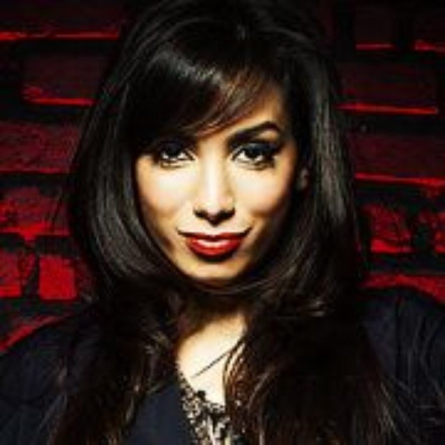 Um nome? Anitta. Um apelido? Ani. Um nome sem ser Anitta? Larissa. Quem é Larissa? Anitta . Bem vindo ao perfil oficial Anitta Sincera!