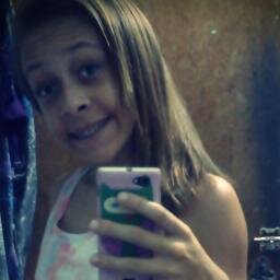 Instagram :::: calolpqsim 
13 anos 
Askfm/Carolsaantosg *oo*' 
Segue , sigo de volta :*