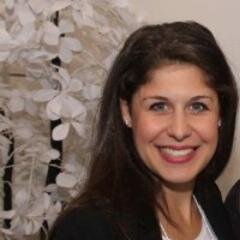Communications pro @cancersociety, PR grad @SenecaYork, foodie, runner, traveller.