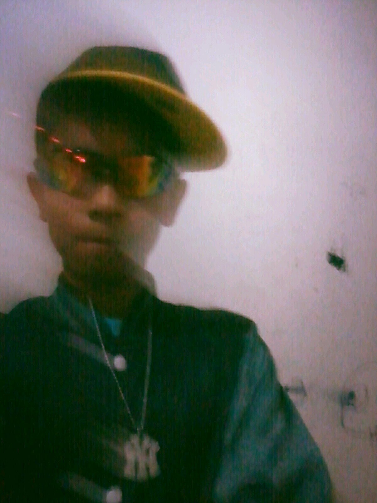 I am a follower of god||ADAMSONIAN||13||Loves Music||lazy||you dont have to be perfect to get people like you||follow me and ill follow you back||PHIL||