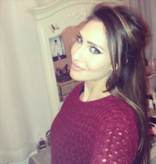 Instagram: Amira_Husain