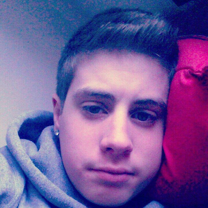 Justin_W99's profile picture. taken 11/15/13. I love Bella(: