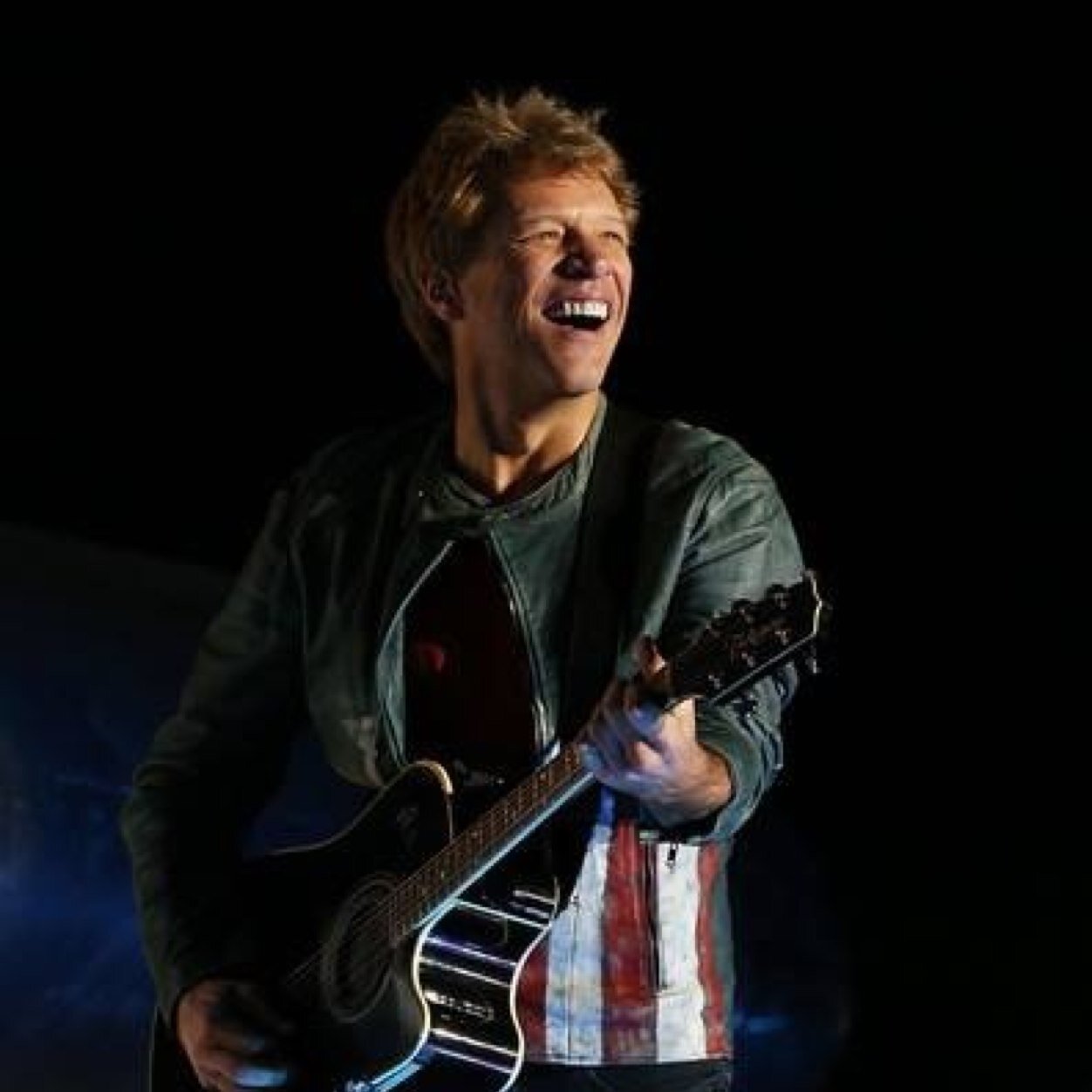 emmajane1821's profile picture. Life is like the ocean. It can be calm and still or rough and rigid but in the end, it is always beautiful.