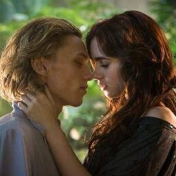 Soy fanatica de los heladoooosss!!! ^_^ (en especial de PIÑA) Soy fan de Cazadores de Sombras,Clace,Jamily, Sizzy y Malec :D