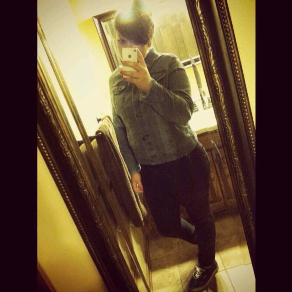 new twitter | #teammarcus |@marcus_cooper | follow me, because your mom. |k