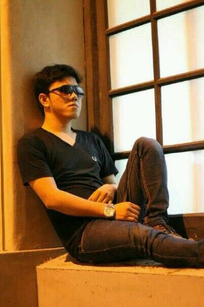 orang cerdas bukan karna dia cerdas ,,tp karna dia ingin belajar untuk CERDAS!!!!!!